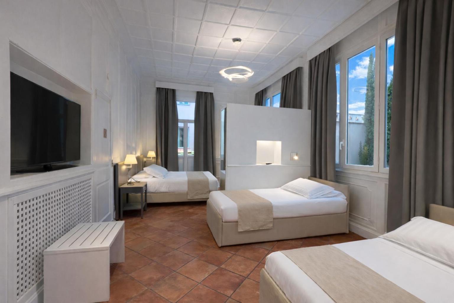 Aenea Inn — Photos 1